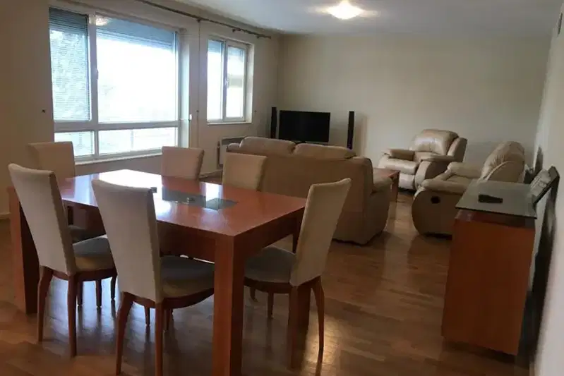 3-bedroom apartment in Sofiya, Krystova Vada