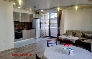 Обзаведен 3-стаен апартамент с климатици в Кършияка, Пловдив