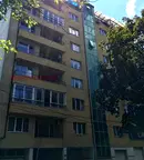 Тристаен апартамент с обща остъклена тераса в Лагера, София