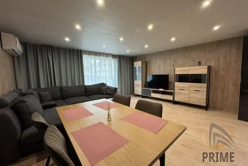3-bedroom apartment in Burgas, Lazur