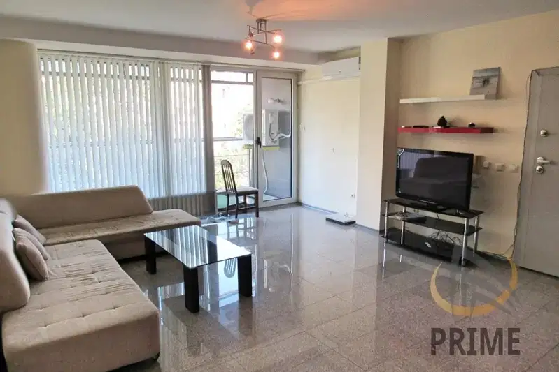 3-bedroom apartment in Burgas, Lazur