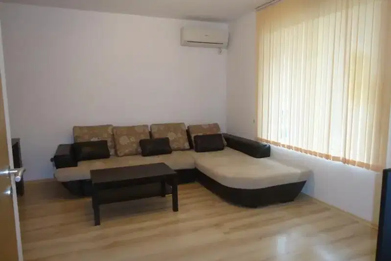 3-bedroom apartment in Burgas, Lazur