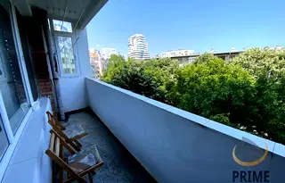 Тристаен апартамент с две тераси в Лазур, Бургас, близо до морската градина