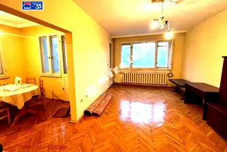 Тристаен апартамент с три тераси в Лозенец, София