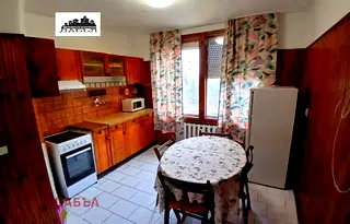 Уютен тристаен апартамент с балкон в Люлин 2, София