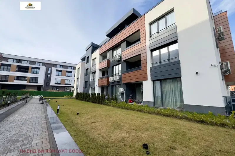 3-bedroom apartment in Sofiya, Malinova Dolina