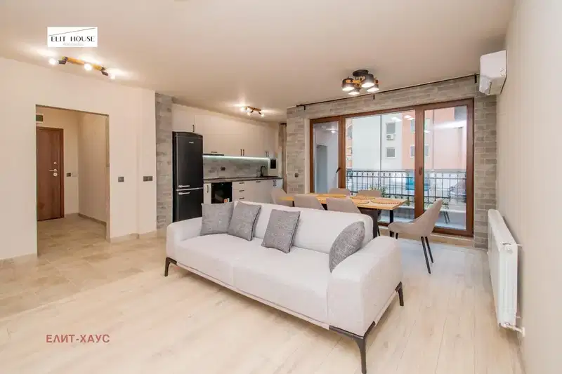 Luxury three-room apartment with south-facing terrace in Manastirski Livadi