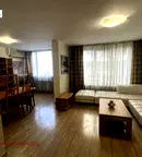 Просторен тристаен апартамент до метростанция в Стрелбище