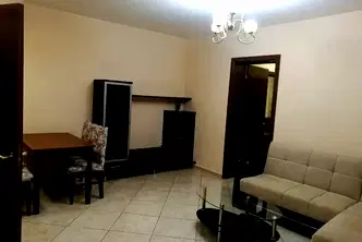 Тристаен апартамент с обзавеждане в кв. Възраждане, Бургас