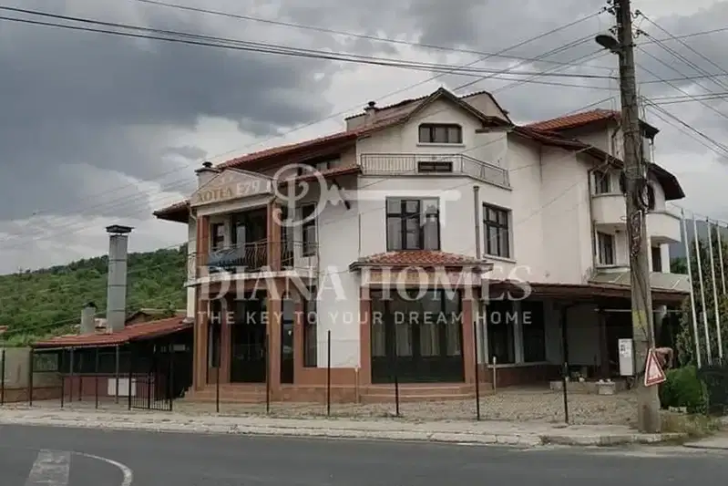 Заведение в Благоевград, главен път Е79