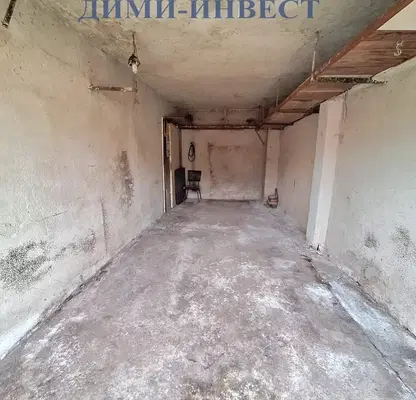 Снимка 2 — Гараж/Паркомясто в Добрич, Дружба 3