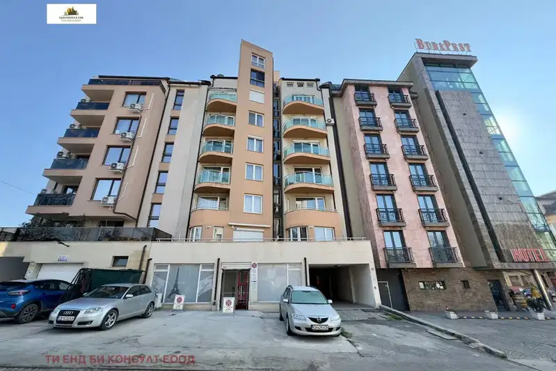 Garage/Parking in Sofiya, Centyr