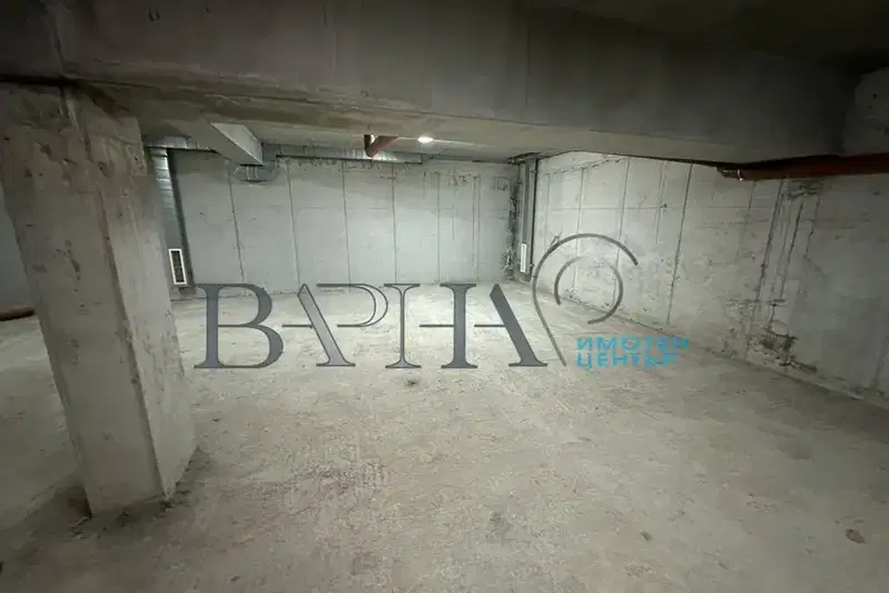 Гараж/Паркомясто във Варна, Зимно кино Тракия