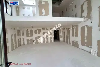 Партерен 4-стаен мезонет с двор в м-т Ален мак, Варна