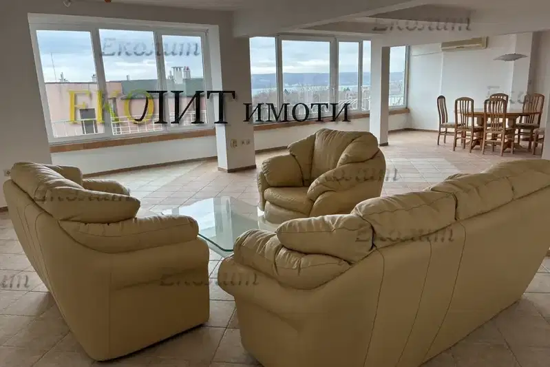 4-bedroom apartment in Varna, Briz