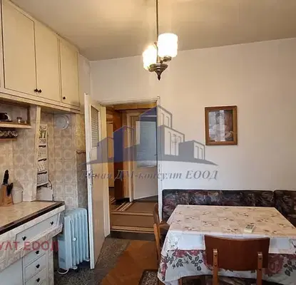 Photo 4 — 4-bedroom apartment in Shumen, Centyr