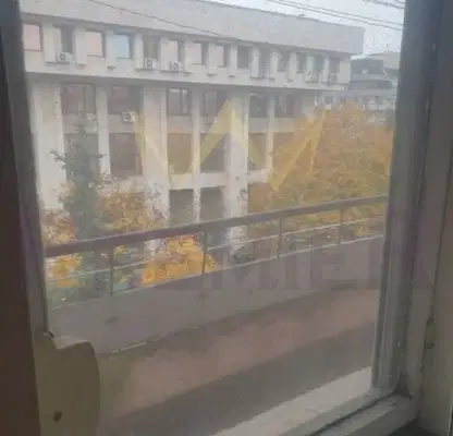 Снимка 5 — Многостаен апартамент в Бургас, Център