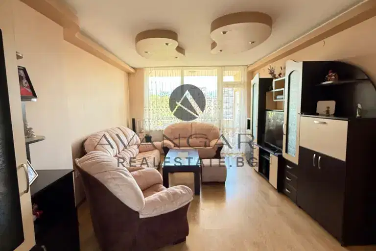 4-bedroom apartment in Plovdiv, Centyr