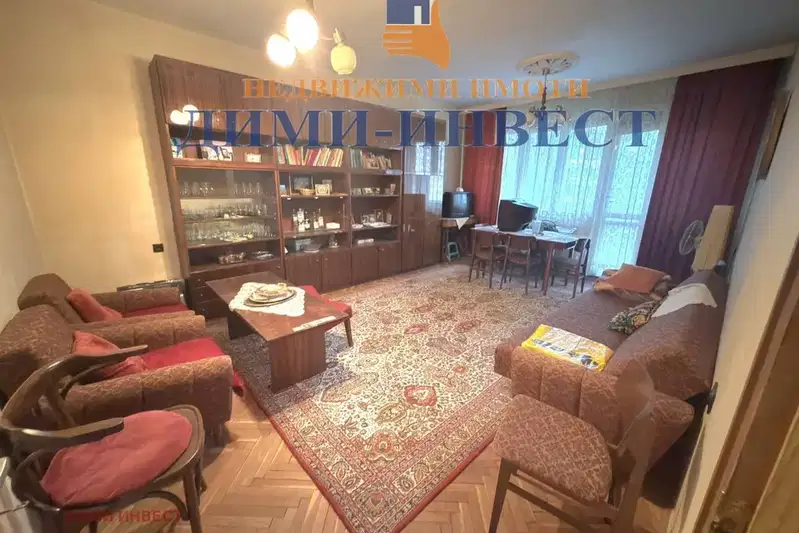 Многостаен апартамент в Добрич, Център