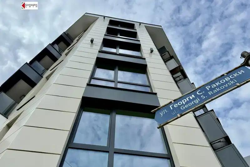 4-bedroom apartment in Sofiya, Centyr