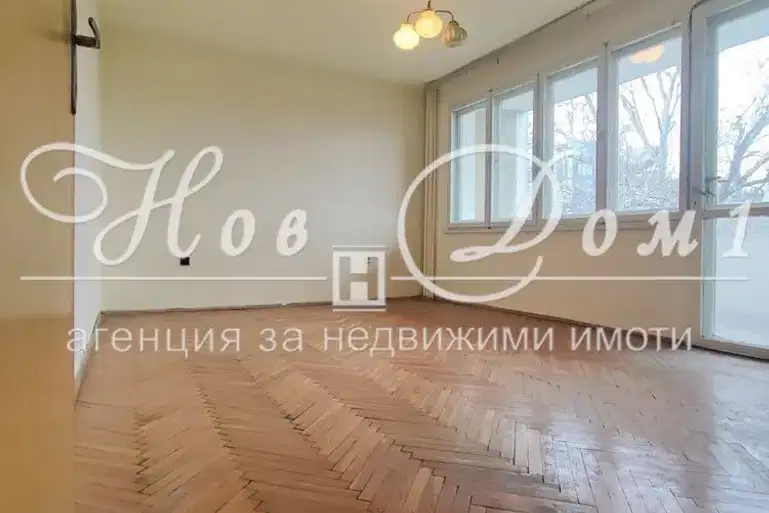 Четиристаен апартамент с три тераси в квартал Чайка, Варна