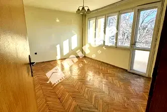 Многостаен апартамент във Варна, Чайка