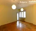 Снимка 2 — Просторен четиристаен апартамент с камина в Докторски паметник, София