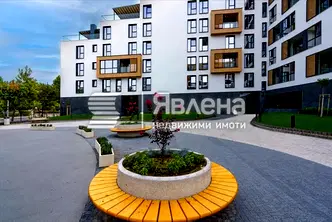 Многостаен апартамент в Пловдив, Христо Смирненски