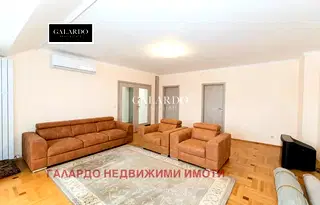 Многостаен апартамент в София, Изток