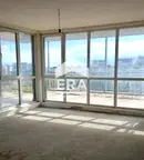 Просторен четиристаен апартамент с голяма тераса в Левски, Варна