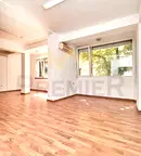 Многостаен апартамент с голяма остъклена тераса в Лятно кино Тракия, Варна