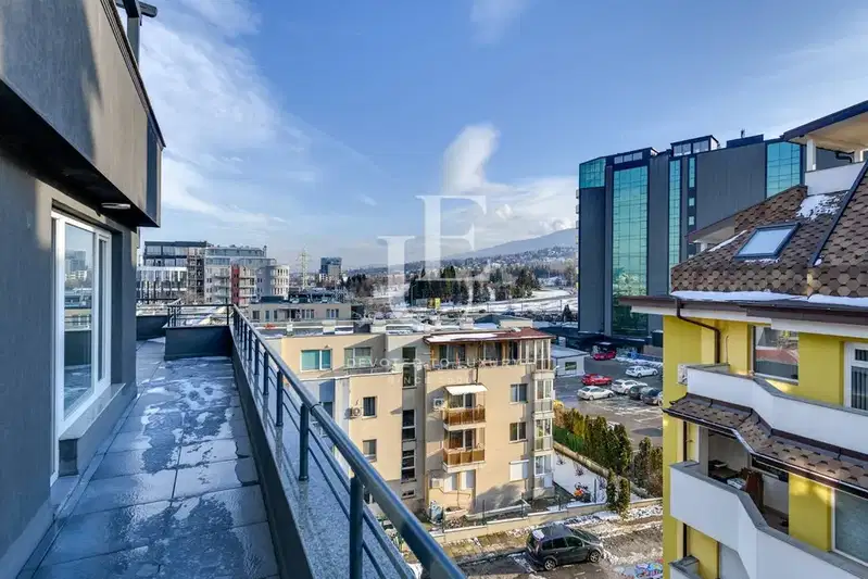 Просторен четиристаен апартамент с функционално разпределение в Манастирски лива