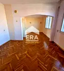Многостаен апартамент в Шумен, Математическа гимназия