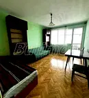 Четиристаен тухлен апартамент с морска панорама в Окръжна болница