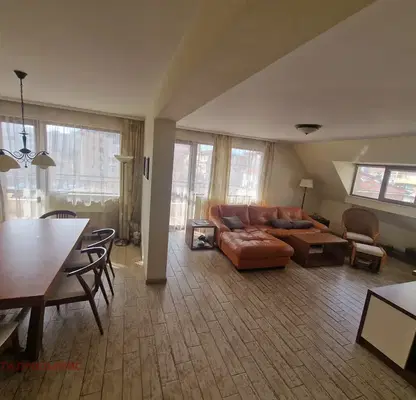 Photo 2 — 4-bedroom apartment in Blagoev, Shirok tsentar