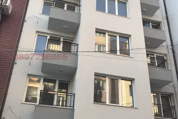 Четиристаен апартамент с тераса в Стадион Спартак, Варна