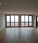 Просторен четиристаен апартамент с морска панорама във Виница