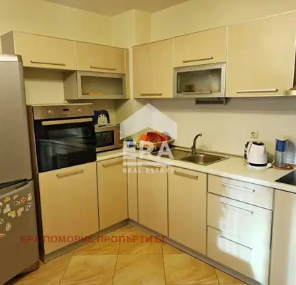 Photo 3 — 4-bedroom apartment in Oblast Burgas, Pomorie