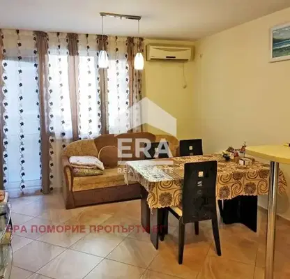 Photo 4 — 4-bedroom apartment in Oblast Burgas, Pomorie