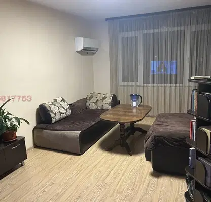 Photo 5 — 4-bedroom apartment in Oblast Montana, Lom