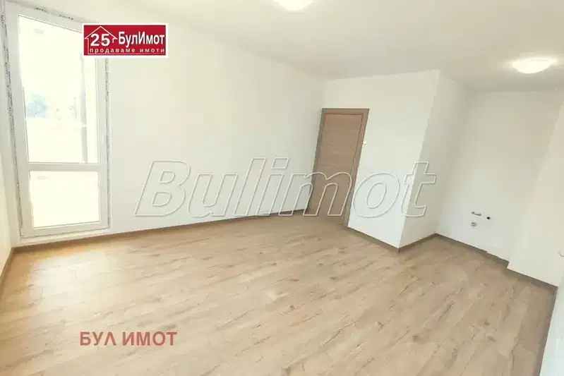 Двустаен апартамент в Кайсиева ина