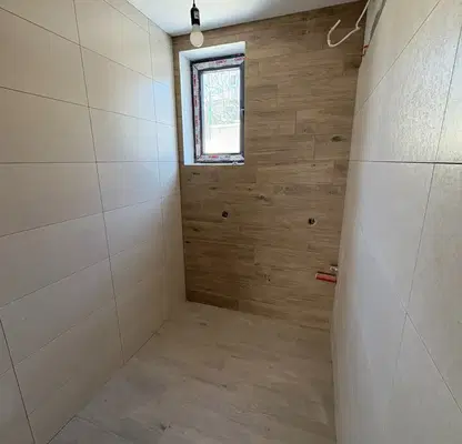 Снимка 3 — Двустаен апартамент в Шумен, 5-ти полк