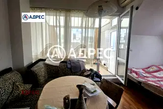 Просторен двустаен апартамент с тераса в Левски, Варна