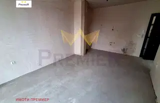 Двустаен апартамент с паркомясто в Бриз, Варна