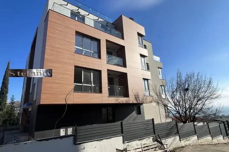 Двустаен апартамент с морска панорама в Бриз, Варна