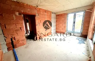 Двустаен мезонет с покривна тераса в Каменица 1, Пловдив