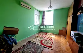 Двустаен апартамент в Търговище, Център