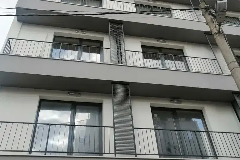 Двустаен апартамент с южно изложение в нова сграда в Центъра на Варна