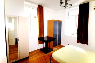 Двустаен апартамент в София, Център