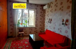 Двустаен апартамент с потенциал в центъра на Пловдив на ул. Иван Вазов